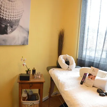 In Near Town Center, Cleaning Included * Spa